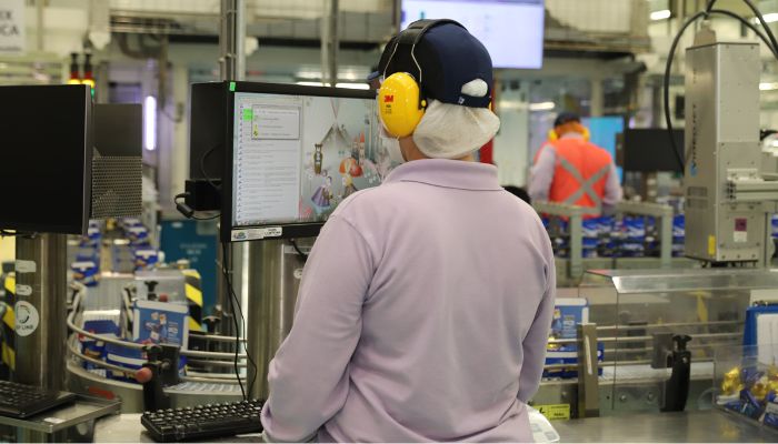 Indústria, comércio, serviços e agricultura: semana começa com 20,7 mil vagas de empregos